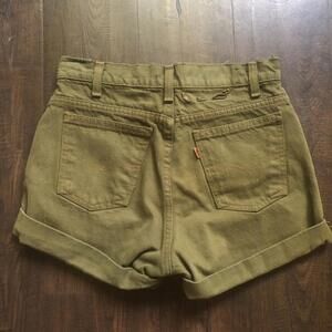 High-Waist Rolled Hem Women’s Shorts — Olive Green